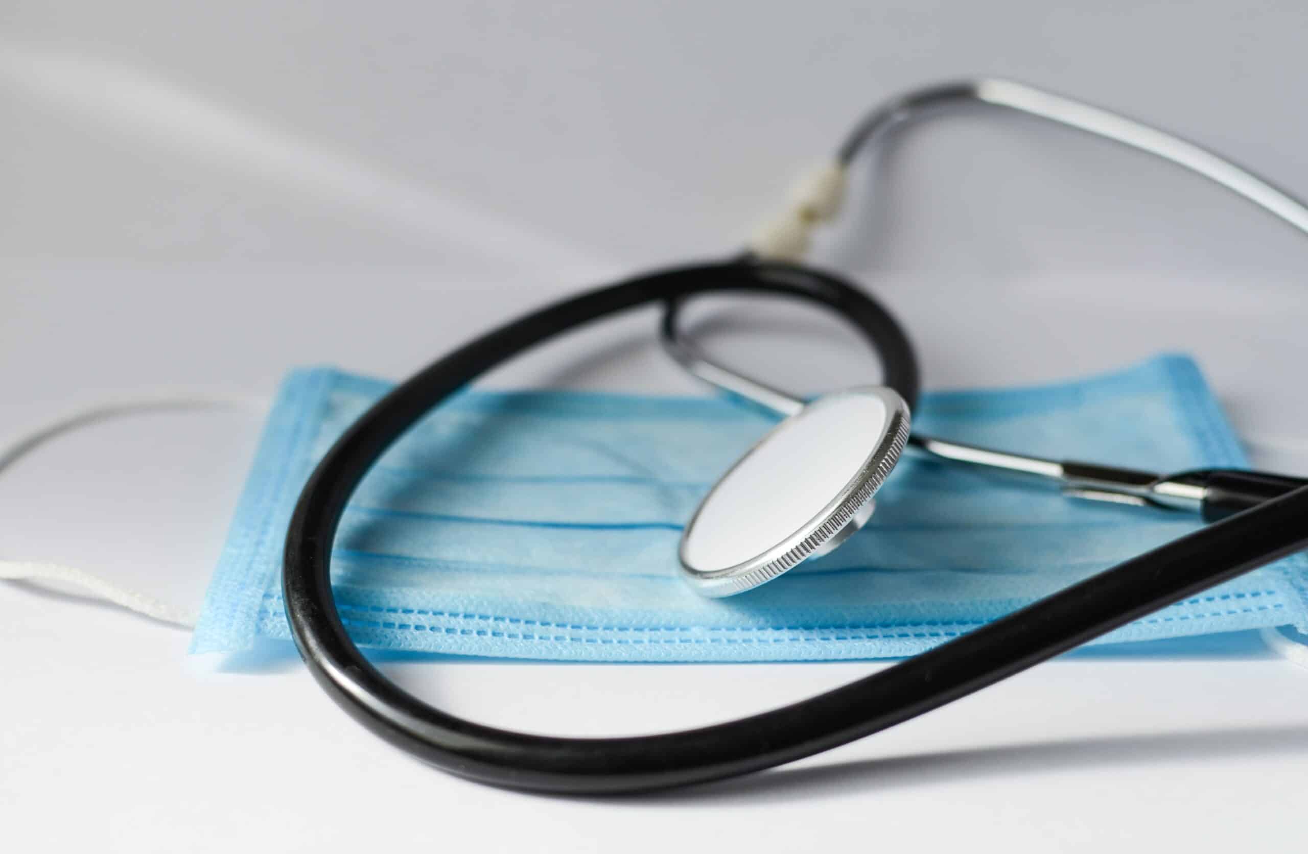 stethoscope and face mask